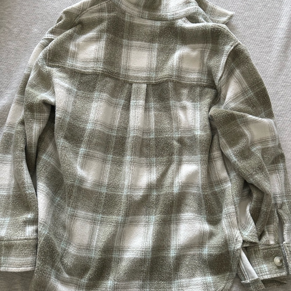 American Eagle Plaid Shacket - image 4